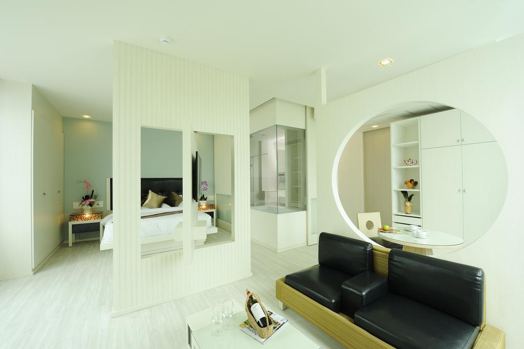 The Beverly Hills Hotel Nakhonratchasima Eksteriør billede