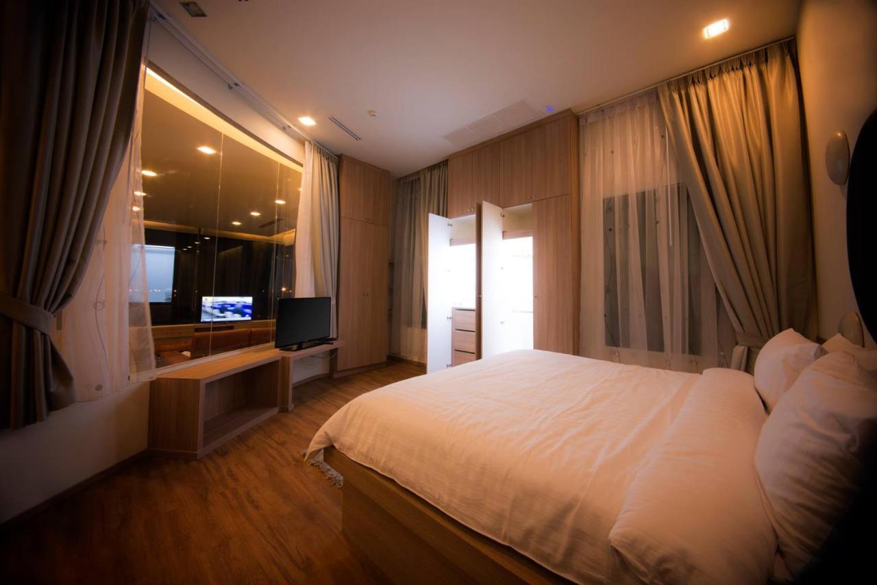 The Beverly Hills Hotel Nakhonratchasima Eksteriør billede