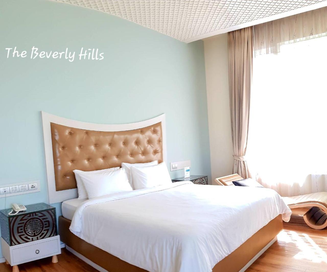 The Beverly Hills Hotel Nakhonratchasima Eksteriør billede